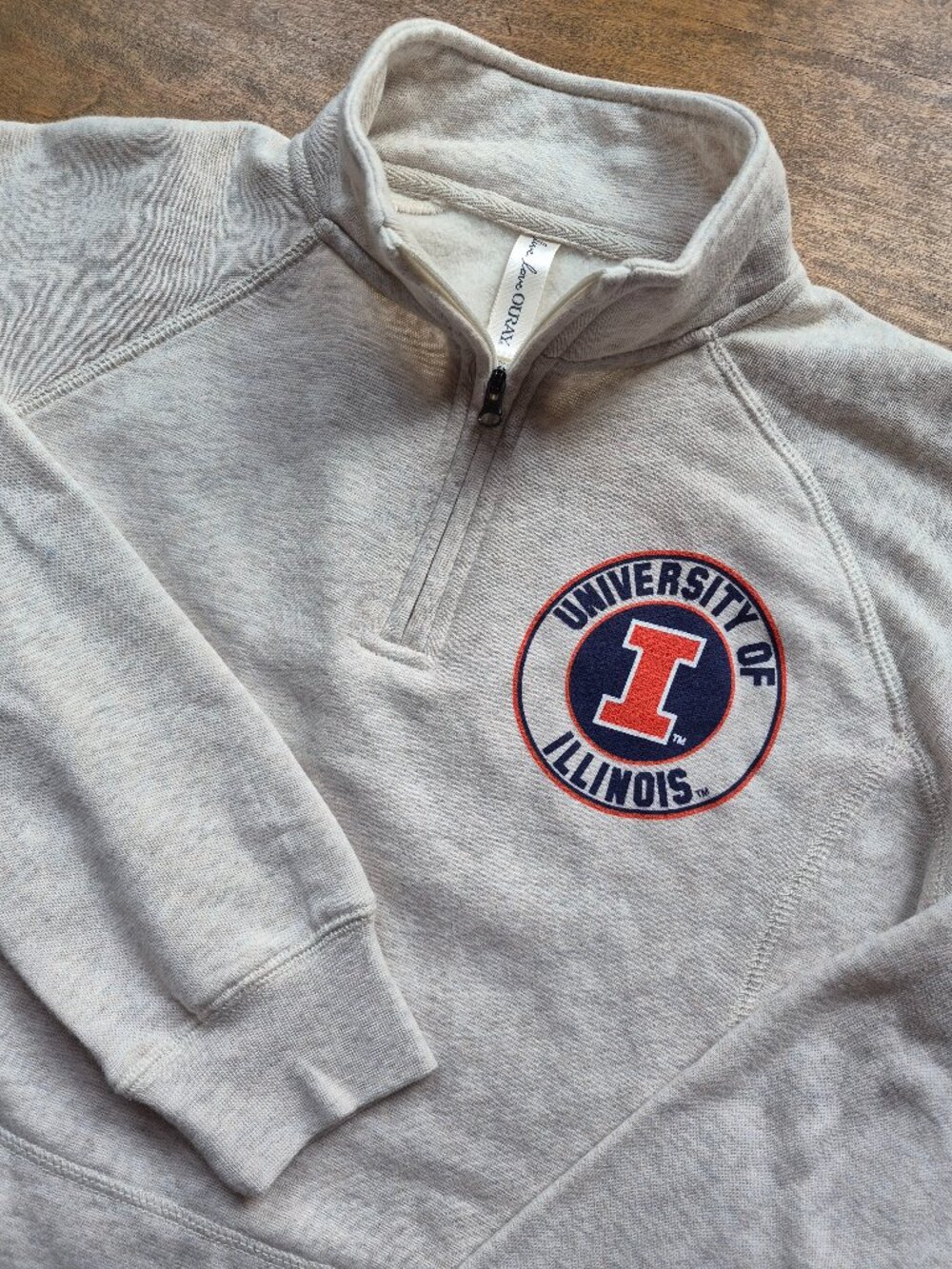 University of Illinois Fighting Illini 1/4 Zip Sweatshirt Oatmeal Med Ouray NWOT